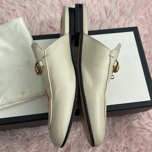 Wmn’s Gucci Princeton Strawberry Mules - Picture 5 of 13